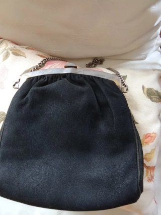 Bolso antiguo terciopelo negro y nacar