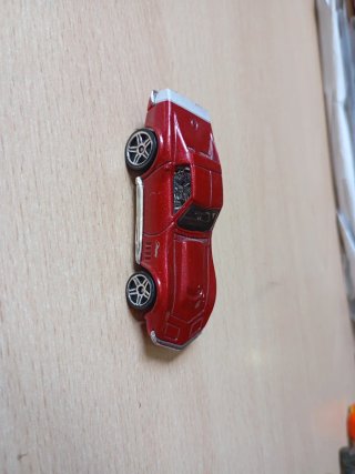 Hot Wheels Corvette 69 Rojo