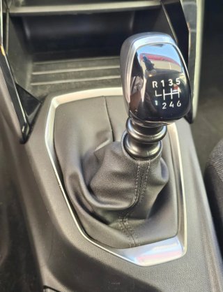 Peugeot 208 2024