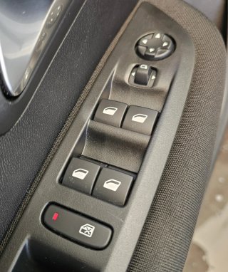 Peugeot 208 2024