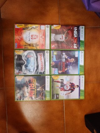 Xbox 360 Negra + 6 Juegos + 2 mandos