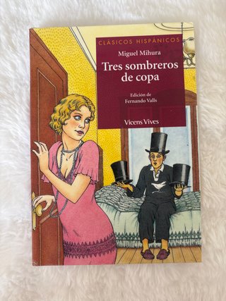 Tres sombreros de copa