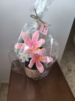 "PETALIA"Flores y detalles hechos a mano