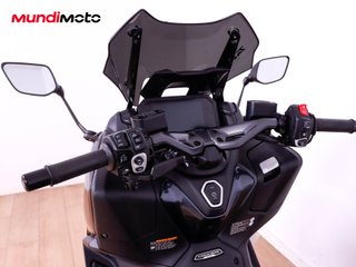 YAMAHA T-MAX 560 TECH MAX
