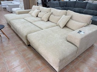 mega sofá cama en U 368cm 8 plazas beige y gris