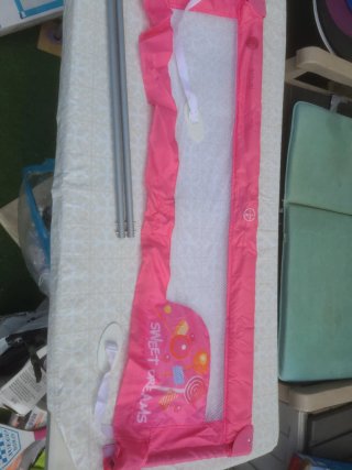 Barrera de cama 140 cm  marca Bebéactual