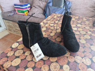 Botines negros talla 38