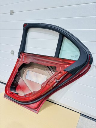 Puerta trasera derecha Mercedes-Benz Clase C W205 2014-2018 A2057300205