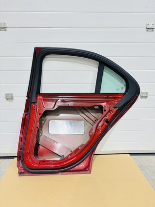Puerta trasera derecha Mercedes-Benz Clase C W205 2014-2018 A2057300205