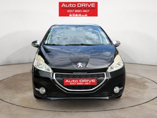 Peugeot 208 2015