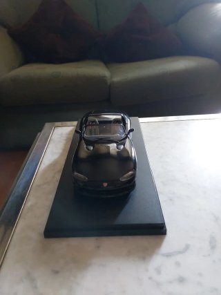 Dodge Viper RT/10 Burago 1/18+Vitrina Metacrilato