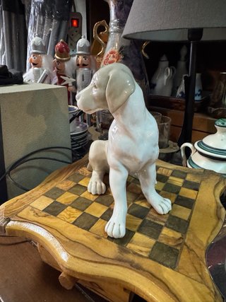 Figura perro porcelana