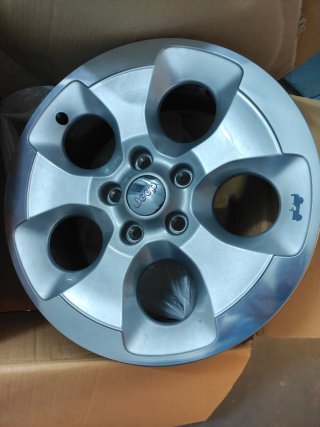 Llanta Jeep 18x7.5