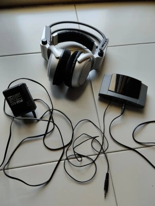 Cuffie cordless grigie e nere