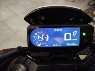 Honda CB650R Azul/Plata Naked limitada para el a2
