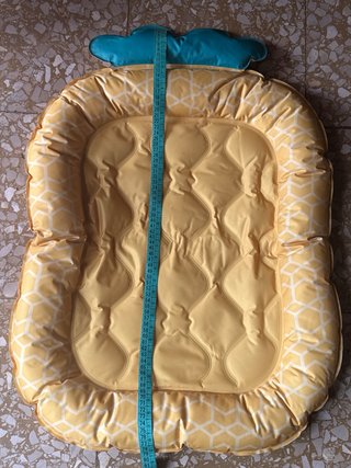 Cama refrescante para mascota piña