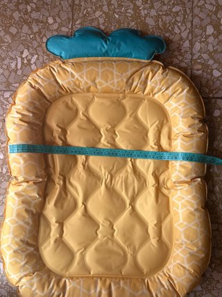 Cama refrescante para mascota piña