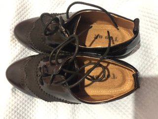Zapatos Oxford charol y ante