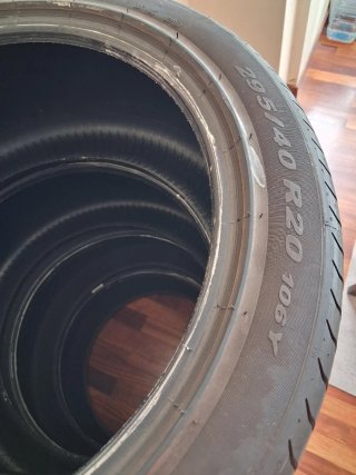 Neumáticos 295/40 R20 106Y