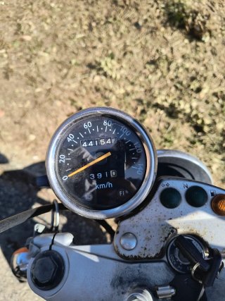 Suzuki Van Van 125 Negra