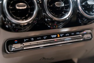 Mercedes-Benz GLA 180  2022