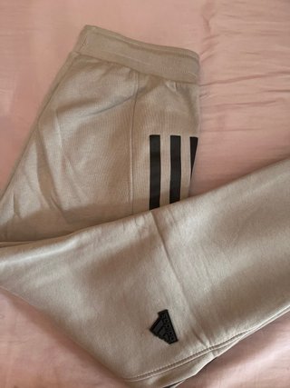 Sudadera Adidas gris con Rayas Negras