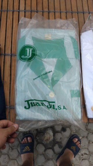 Ropa de trabajo de la marca juanju