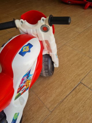 Moto correpasillos infantil
