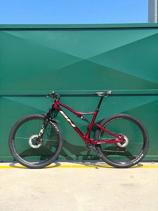 BH Lynx de Carbono con cambio electrónico AXS.