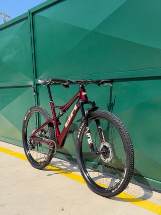 BH Lynx de Carbono con cambio electrónico AXS.