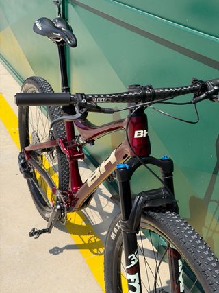 BH Lynx de Carbono con cambio electrónico AXS.