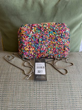 Bolso de fiesta multicolor. No envío