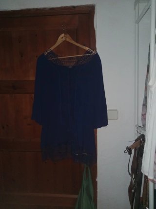 Vestido de playa o piscina azul