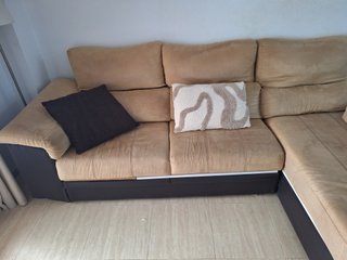 Sofá Chaiselongue Beige y Negro