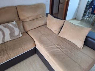 Sofá Chaiselongue Beige y Negro