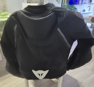 Mono Moto Dainese Avro Cuero