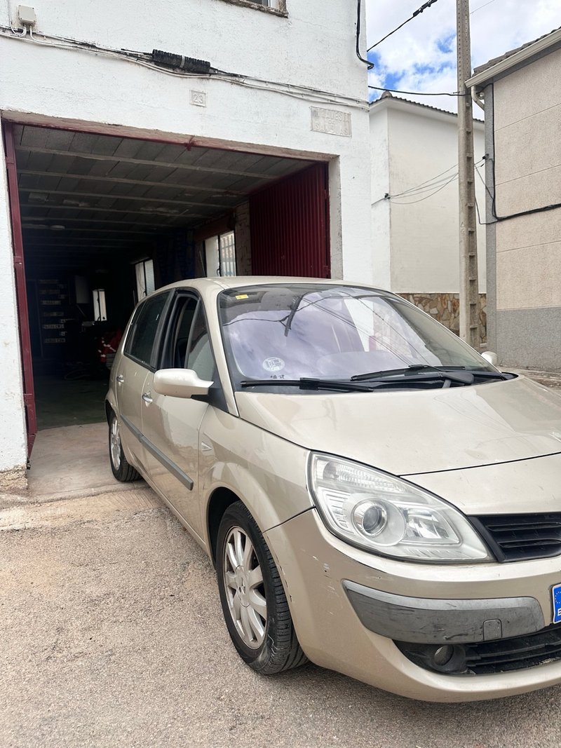 Renault Scenic 2008 pegatina B - foto 1