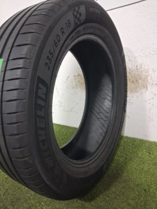 235 60 18 107W MICHELIN PILOT SPORT 4SUV