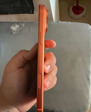 iPhone 17 Pro Max Arancione