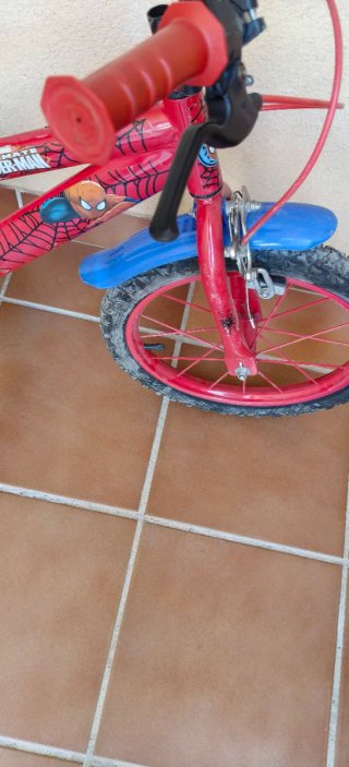 Bicicleta Infantil Spiderman Roja y Azul