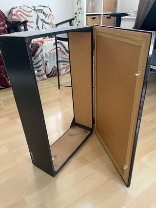 Mueble de entrada negro con espejo