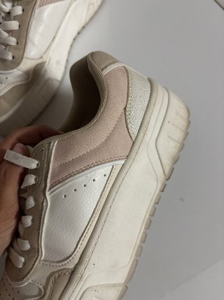 Zapatillas Beige y Blancas Mujer
