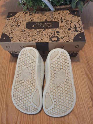 Zapato Feroz Turia Rocker T26 Blanco