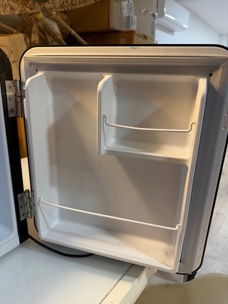 Nevera Klarstein diseño vintage Negra 48L