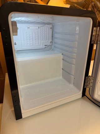 Nevera Klarstein diseño vintage Negra 48L