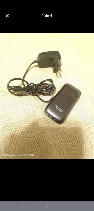 Móvil Alcatel One Touch con Cargador