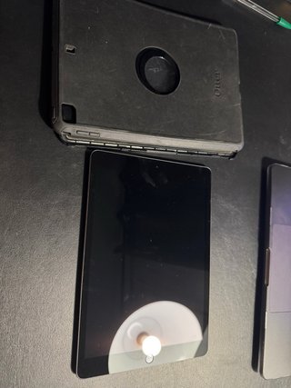 iPad 7ª Gen + Funda Nuevo