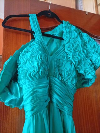 Vestido de fiesta verde azulado
