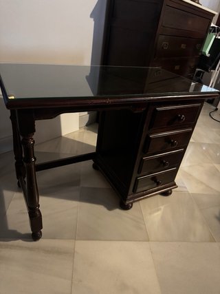 Escritorio madera con cristal