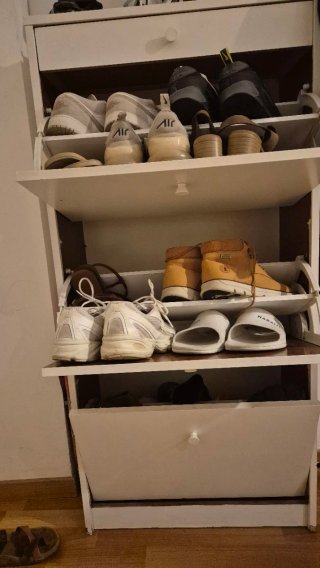 Zapatero blanco de madera